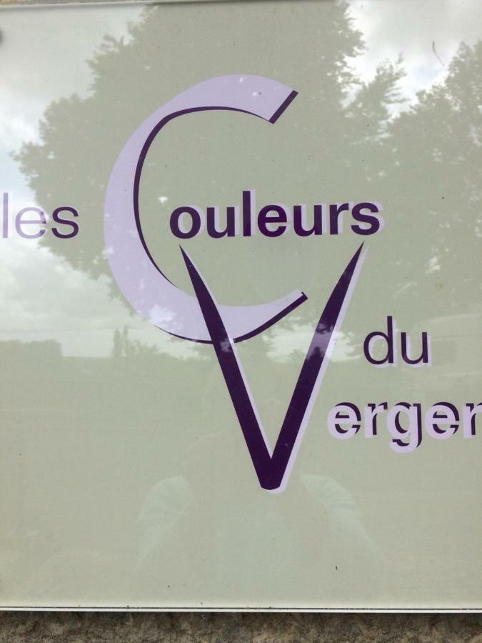 Les Couleurs Du Verger Beaumont-les-Autels Exterior photo